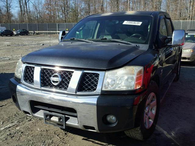 1N6AA07AX4N562624 - 2004 NISSAN TITAN XE BLACK photo 2