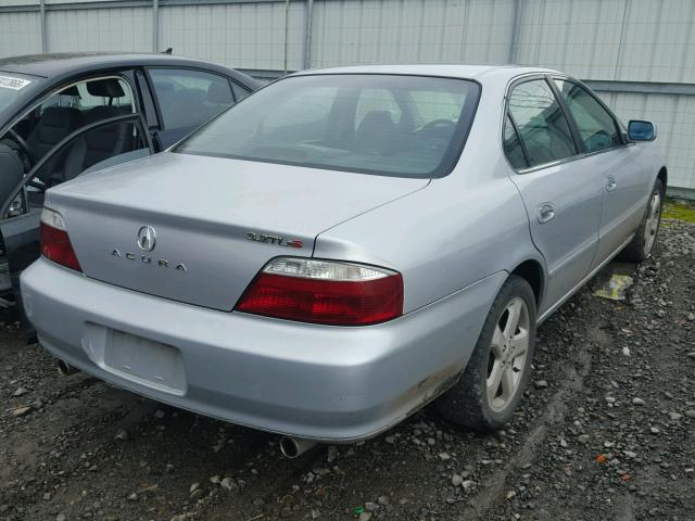 19UUA56802A047374 - 2002 ACURA 3.2TL TYPE SILVER photo 4