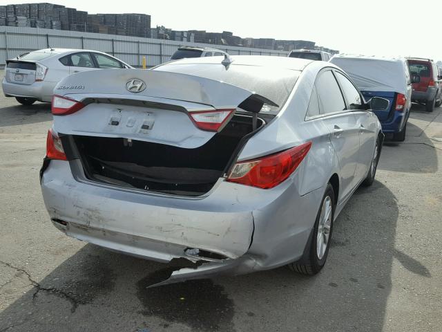 5NPEB4AC2CH476872 - 2012 HYUNDAI SONATA GLS SILVER photo 4