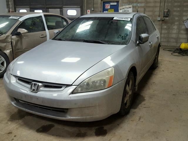 1HGCM566X3A123380 - 2003 HONDA ACCORD EX SILVER photo 2