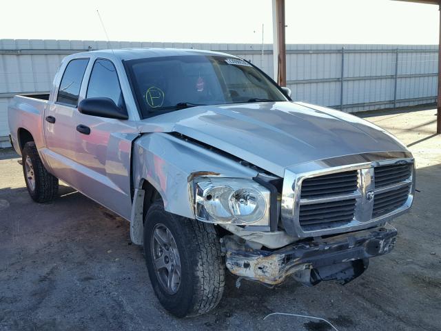 1D7HE48NX5S289322 - 2005 DODGE DAKOTA QUA SILVER photo 1