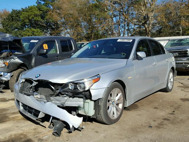 WBANB53536CP00586 - 2006 BMW 550 I SILVER photo 2