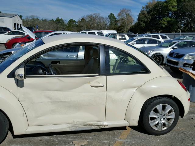 3VWPW31C99M504691 - 2009 VOLKSWAGEN NEW BEETLE CREAM photo 9