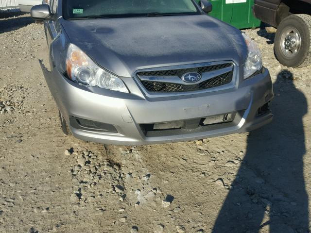 4S3BMBC64B3253980 - 2011 SUBARU LEGACY 2.5 SILVER photo 9