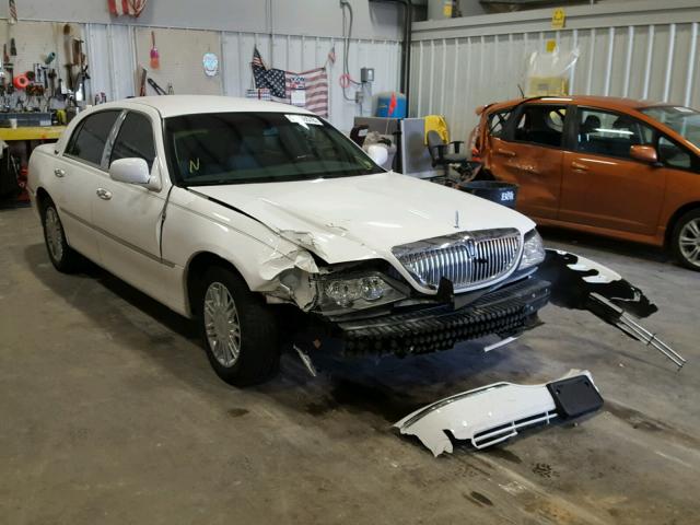 2LNBL8CV5AX615504 - 2010 LINCOLN TOWN CAR S WHITE photo 1