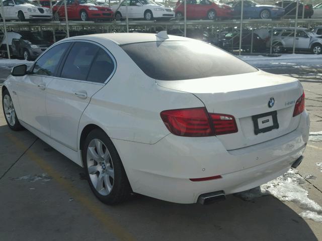 WBAFR9C5XDD226621 - 2013 BMW 550 I WHITE photo 3