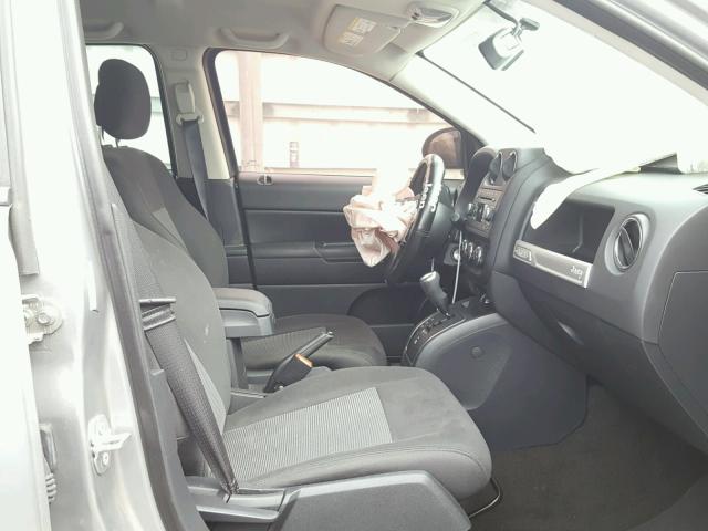 1C4NJCBA5FD373210 - 2015 JEEP COMPASS SP ნაცრისფერი ფოტო 5