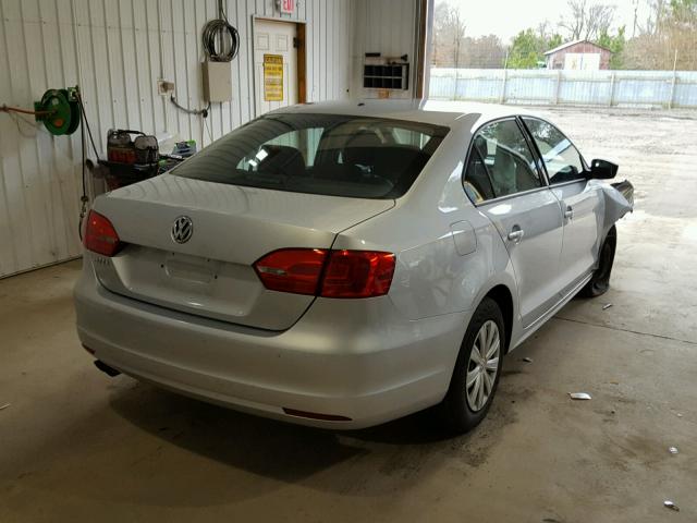 3VW2K7AJ6DM295253 - 2013 VOLKSWAGEN JETTA BASE 银色 照片 4