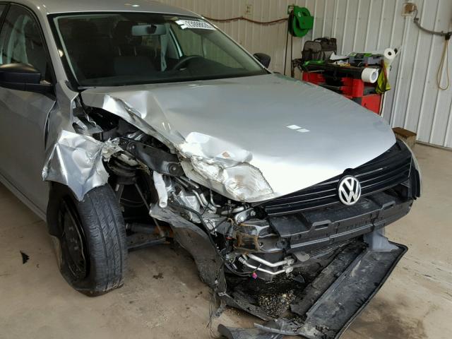 3VW2K7AJ6DM295253 - 2013 VOLKSWAGEN JETTA BASE 银色 照片 9