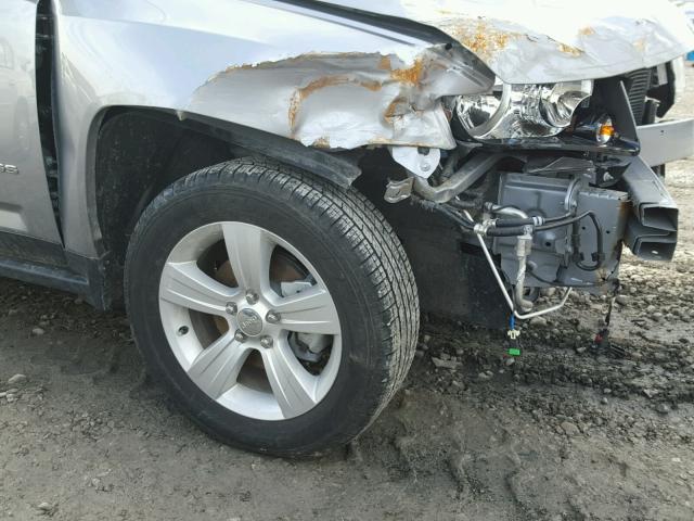 1C4NJDBB0HD173157 - 2017 JEEP COMPASS SP SILVER photo 9