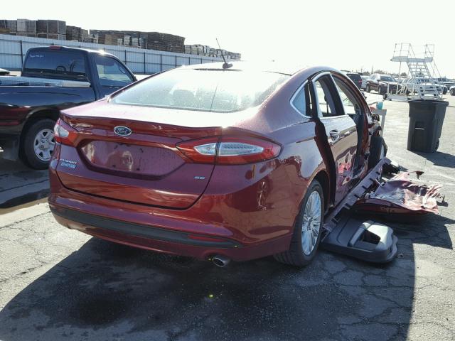 3FA6P0PU1GR145854 - 2016 FORD FUSION SE RED photo 4