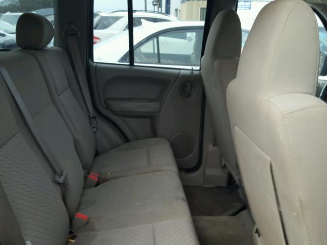 1J4GK38K55W548221 - 2005 JEEP LIBERTY RE GRAY photo 6