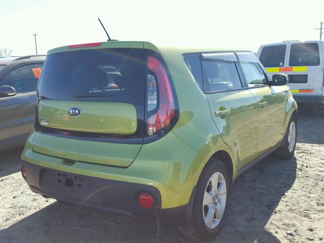 KNDJN2A24H7882102 - 2017 KIA SOUL GREEN photo 4