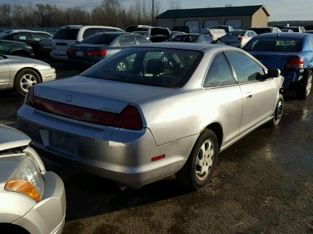 1HGCG3259YA024100 - 2000 HONDA ACCORD EX SILVER photo 4