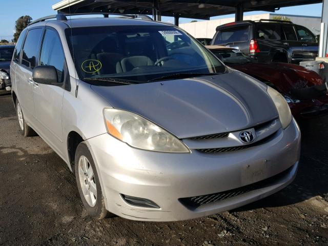 5TDZA23CX6S410574 - 2006 TOYOTA SIENNA CE SILVER photo 1