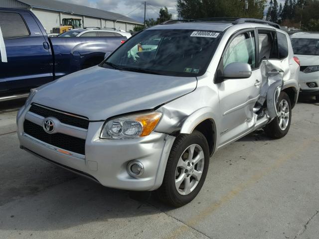 2T3DF4DV3BW153046 - 2011 TOYOTA RAV4 LIMIT SILVER photo 2