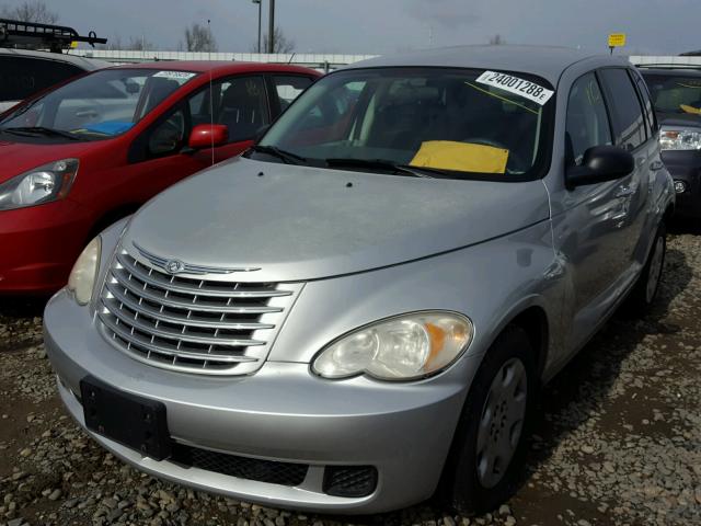 3A4FY58B67T616721 - 2007 CHRYSLER PT CRUISER SILVER photo 2