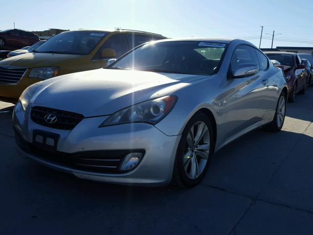 KMHHU6KH5AU019713 - 2010 HYUNDAI GENESIS CO SILVER photo 2