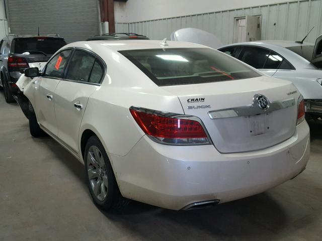 1G4GH5E32DF301259 - 2013 BUICK LACROSSE P WHITE photo 3