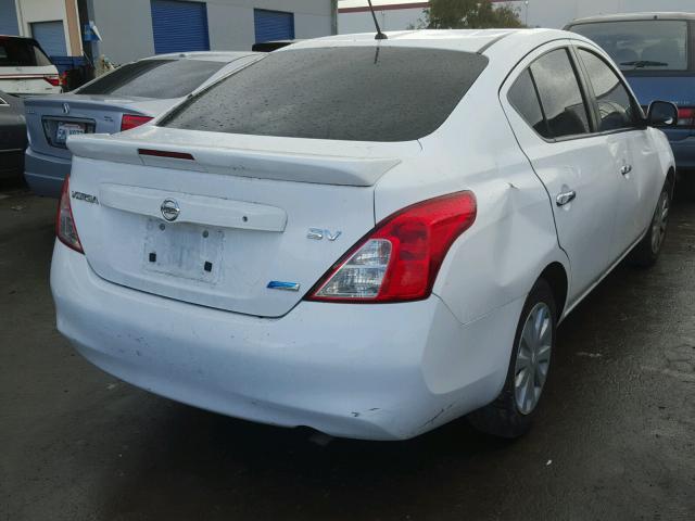 3N1CN7AP3DL881789 - 2013 NISSAN VERSA S WHITE photo 4