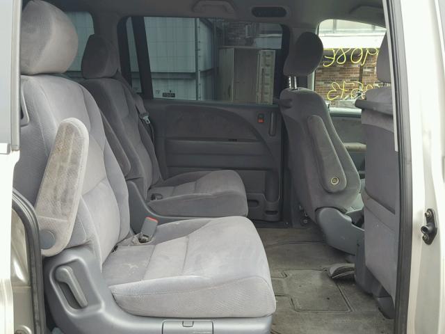 5FNRL38256B096482 - 2006 HONDA ODYSSEY LX SILVER photo 6