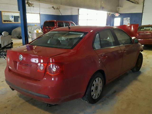 3VWGF81K07M057766 - 2007 VOLKSWAGEN JETTA RED photo 4