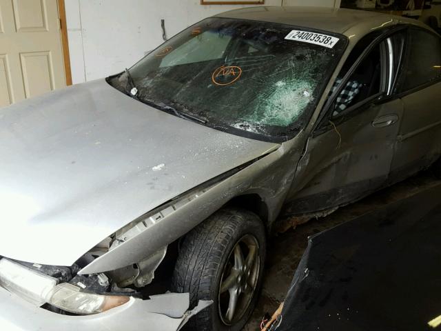 1G2WK52J72F246233 - 2002 PONTIAC GRAND PRIX SILVER photo 9