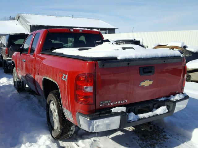 2GCEK19J571677674 - 2007 CHEVROLET SILVERADO RED photo 3