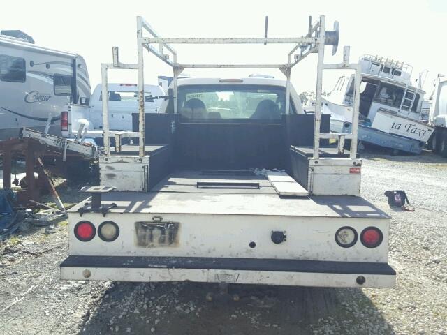 1FTWF30R68EE06047 - 2008 FORD F350 SRW S WHITE photo 6