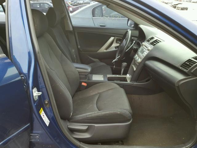 4T1BK46K97U034567 - 2007 TOYOTA CAMRY NEW BLUE photo 5