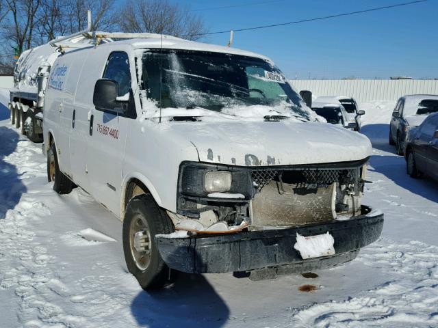 1GCGG25V261257447 - 2006 CHEVROLET EXPRESS G2 WHITE photo 1