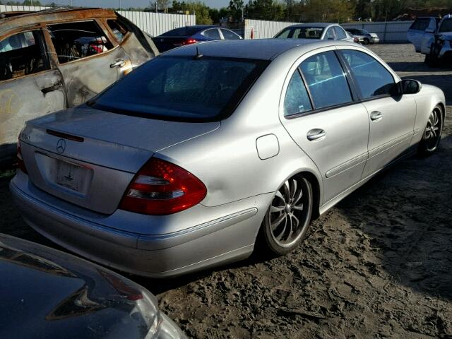 WDBUF65J64A440310 - 2004 MERCEDES-BENZ E 320 SILVER photo 4