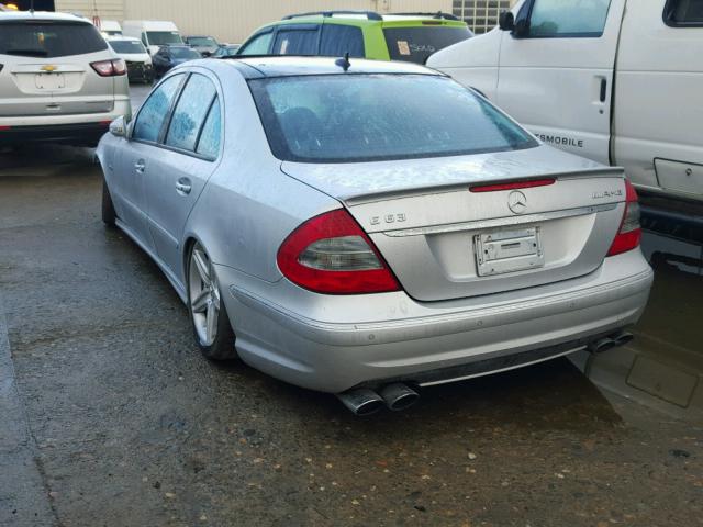 WDBUF77X29B390577 - 2009 MERCEDES-BENZ E 63 AMG SILVER photo 3