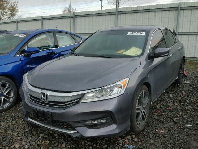 1HGCR2F56HA145231 - 2017 HONDA ACCORD SPO GRAY photo 2