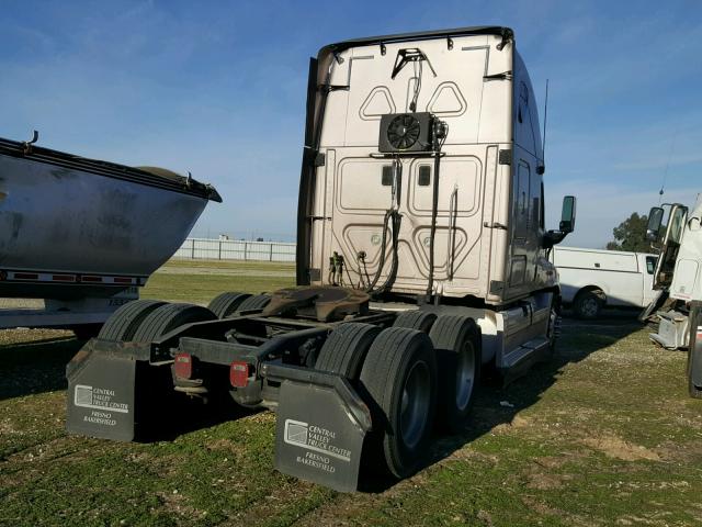 1FUJGLDR2CSBF3439 - 2012 FREIGHTLINER CASCADIA 1 BROWN photo 4