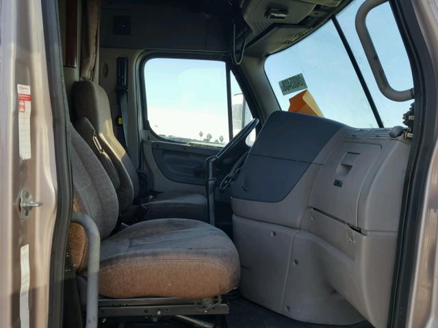 1FUJGLDR2CSBF3439 - 2012 FREIGHTLINER CASCADIA 1 BROWN photo 5