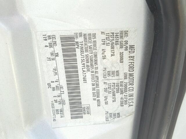 1FMRU15L9YLA17681 - 2000 FORD EXPEDITION SILVER photo 10