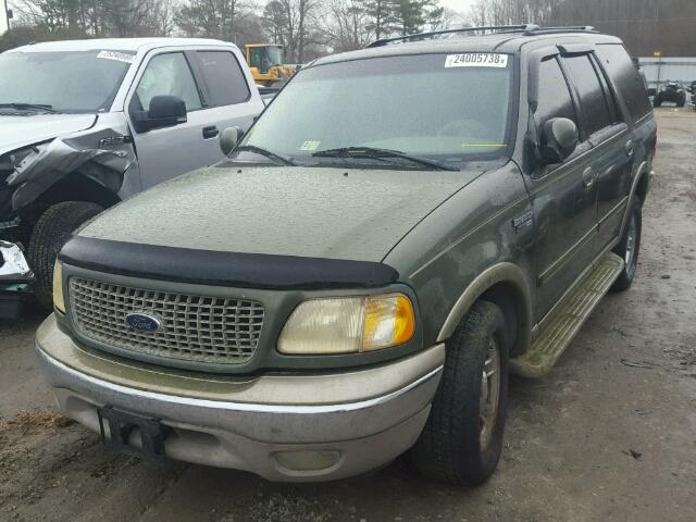 1FMRU176XYLB83067 - 2000 FORD EXPEDITION GREEN photo 2