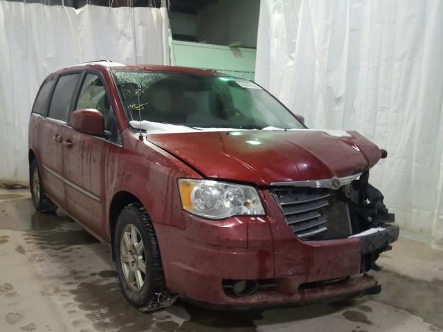 2A4RR5D11AR176876 - 2010 CHRYSLER TOWN & COU RED photo 1