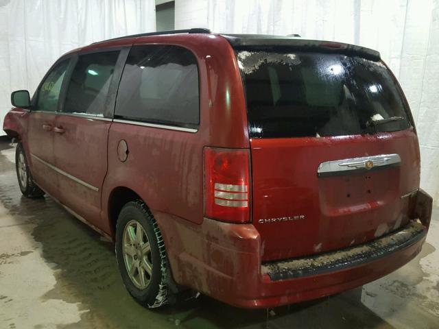 2A4RR5D11AR176876 - 2010 CHRYSLER TOWN & COU RED photo 3