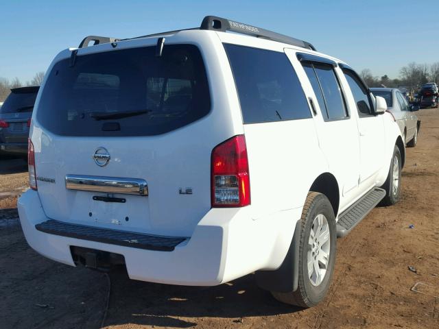 5N1AR18W96C667483 - 2006 NISSAN PATHFINDER WHITE photo 4