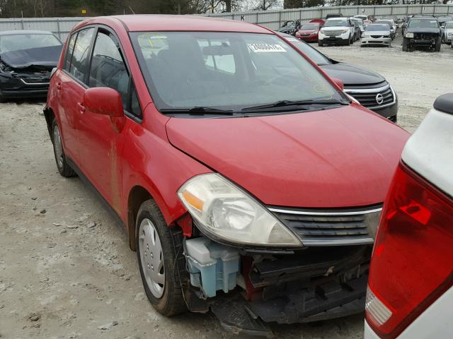 3N1BC13E17L439950 - 2007 NISSAN VERSA S RED photo 1