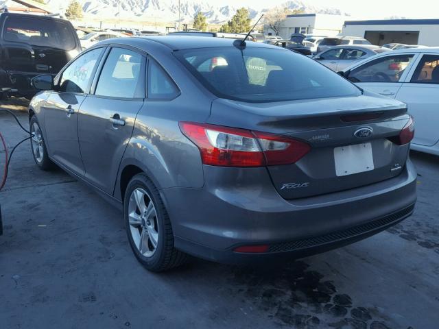 1FADP3F29DL362037 - 2013 FORD FOCUS SE GRAY photo 3