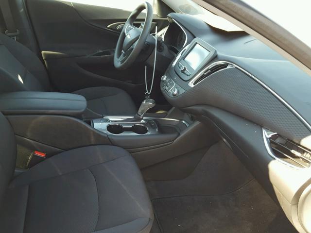 1G1ZD5ST7JF152171 - 2018 CHEVROLET MALIBU LT WHITE photo 5