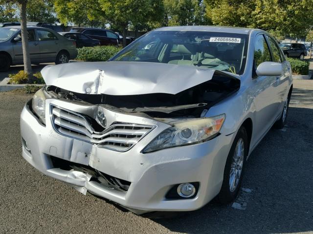 JTNBK3EK3A3047047 - 2010 TOYOTA CAMRY SE SILVER photo 2