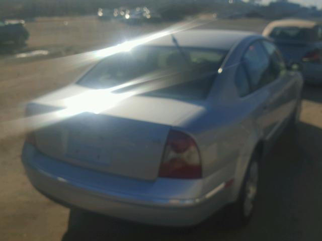 WVWRH63B11E157850 - 2001 VOLKSWAGEN PASSAT GLX 银色 照片 4