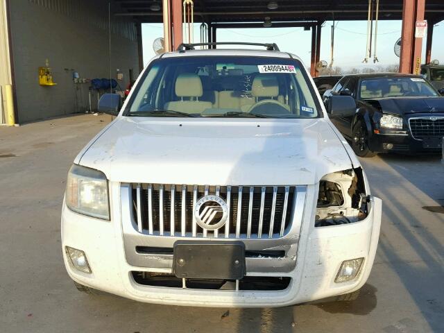 4M2CU81Z28KJ43099 - 2008 MERCURY MARINER WHITE photo 9