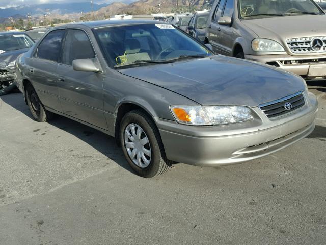 JT2BG22KXY0489042 - 2000 TOYOTA CAMRY CE BEIGE photo 1