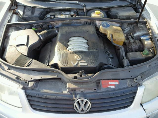 WVWMD63B9XE024896 - 1999 VOLKSWAGEN PASSAT GLS SILVER photo 7