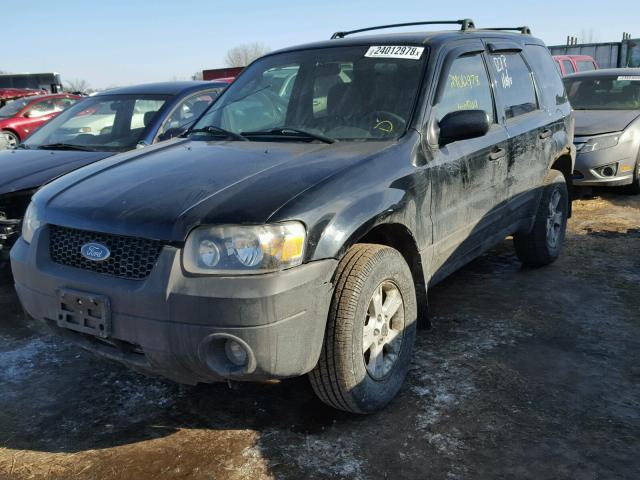 1FMYU93116KA02168 - 2006 FORD ESCAPE XLT BLACK photo 2